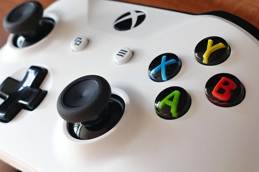 Xbox Cloud: Gaming Unbound, Console Redefined.